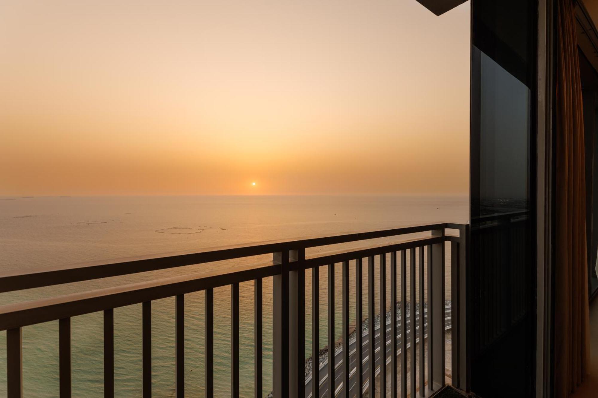 Waves - 52 42 Emaar, Tower 1 Dubai