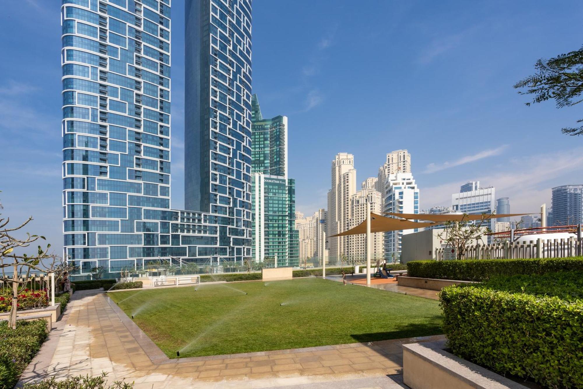 Apartment Waves - 52 42 Emaar, Tower 1 *